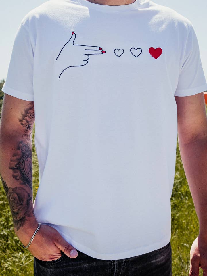 Camiseta Lovegun para venta al por mayor de Hey Cheeky