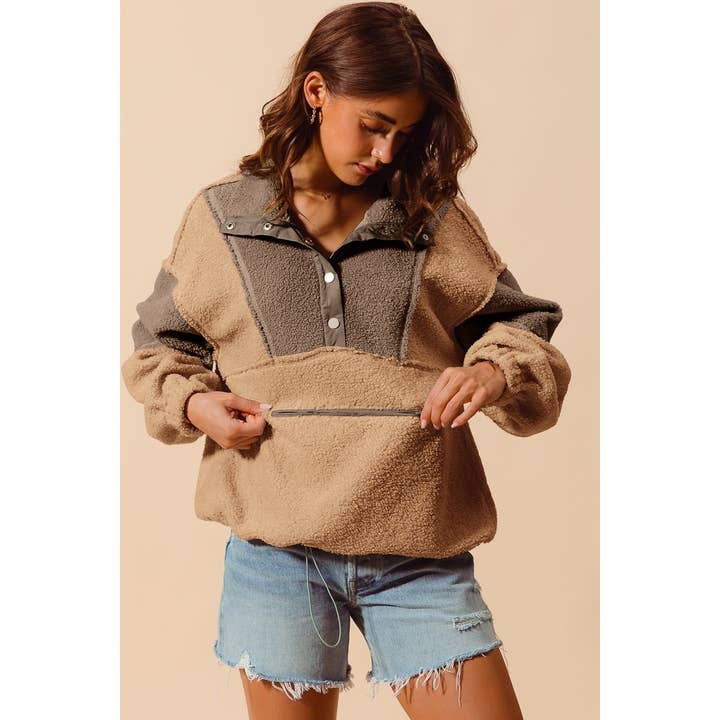 IVE - Vendita all'ingrosso Felpa - Donna - PULLOVER AMPIO IN PELLICCIA SHERPA A BLOCCHI DI COLORE5