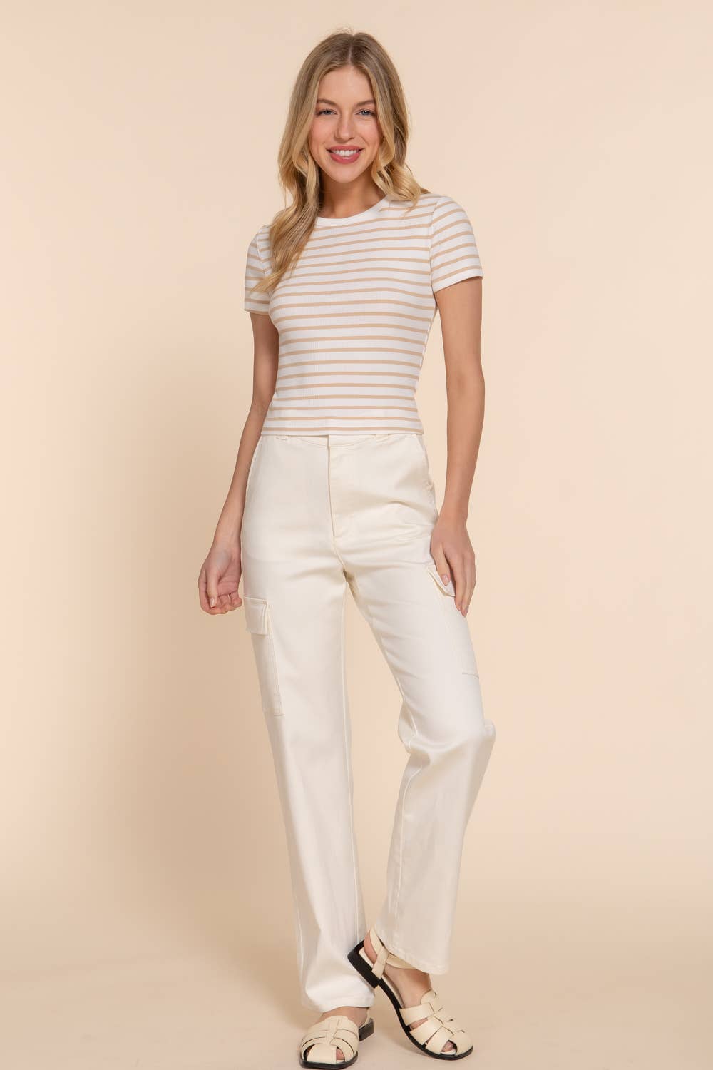 Active Basic | Active USA - Vendita all'ingrosso Top in maglia - Donna - Top a righe in cotone a costine con maniche corte e collo rotondo15