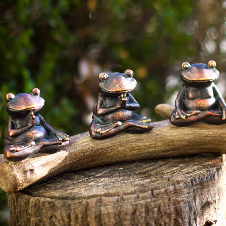 Pacific Trading - Wholesale Decorative Figurine - Meditation Frogs1