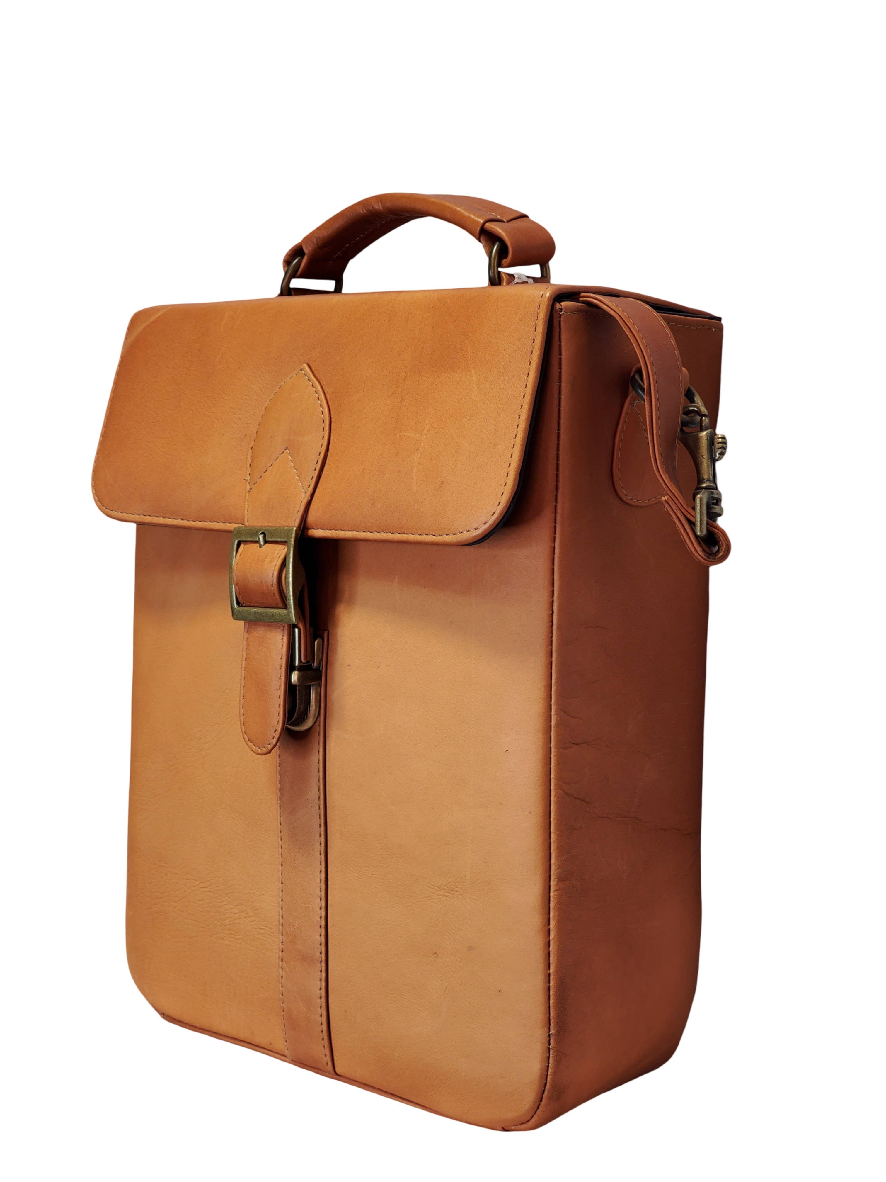 Charlie Leather – wholesale Tote bag – Unisex – Anacleto Large Double Wine Bottle Carrier1