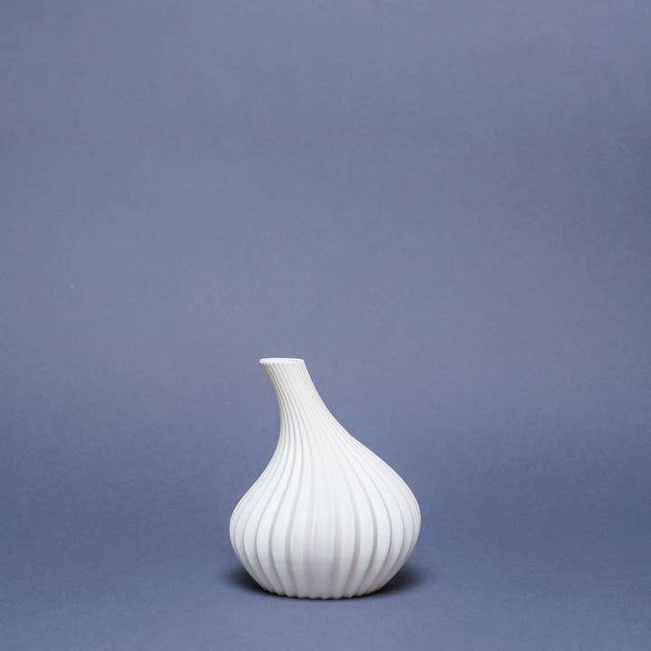 Eco-Responsible Design Vase Made in France Garlic Clove for wholesale by Atelier mahd