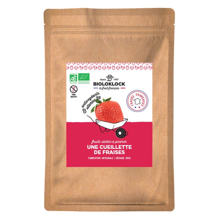 Dried strawberries snacking 15g for wholesale by Bioloklock