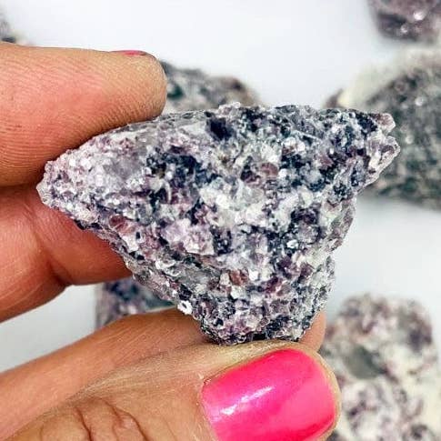 Lepidolit Natursten - Grov Kristall för wholesale av Rock Paradise