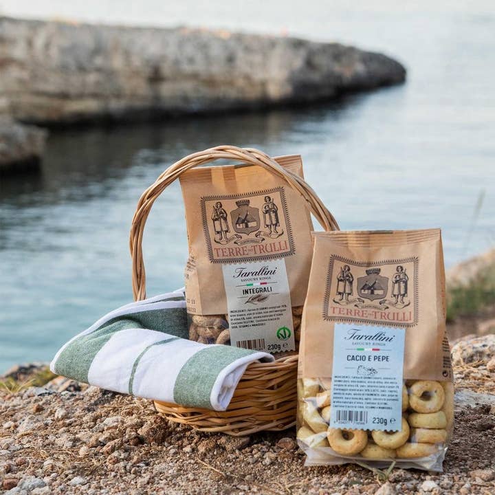 Terre dei Trulli – Engroshandel Puffed snacks – Tarallini Pugliesi Ost og peber 230g - Italiensk snack