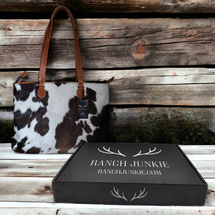 Ranch Junkie - Wholesale Tote Bag - Women's - Genuine Cowhide Large Tote Highlands Black Cowhide Tote10