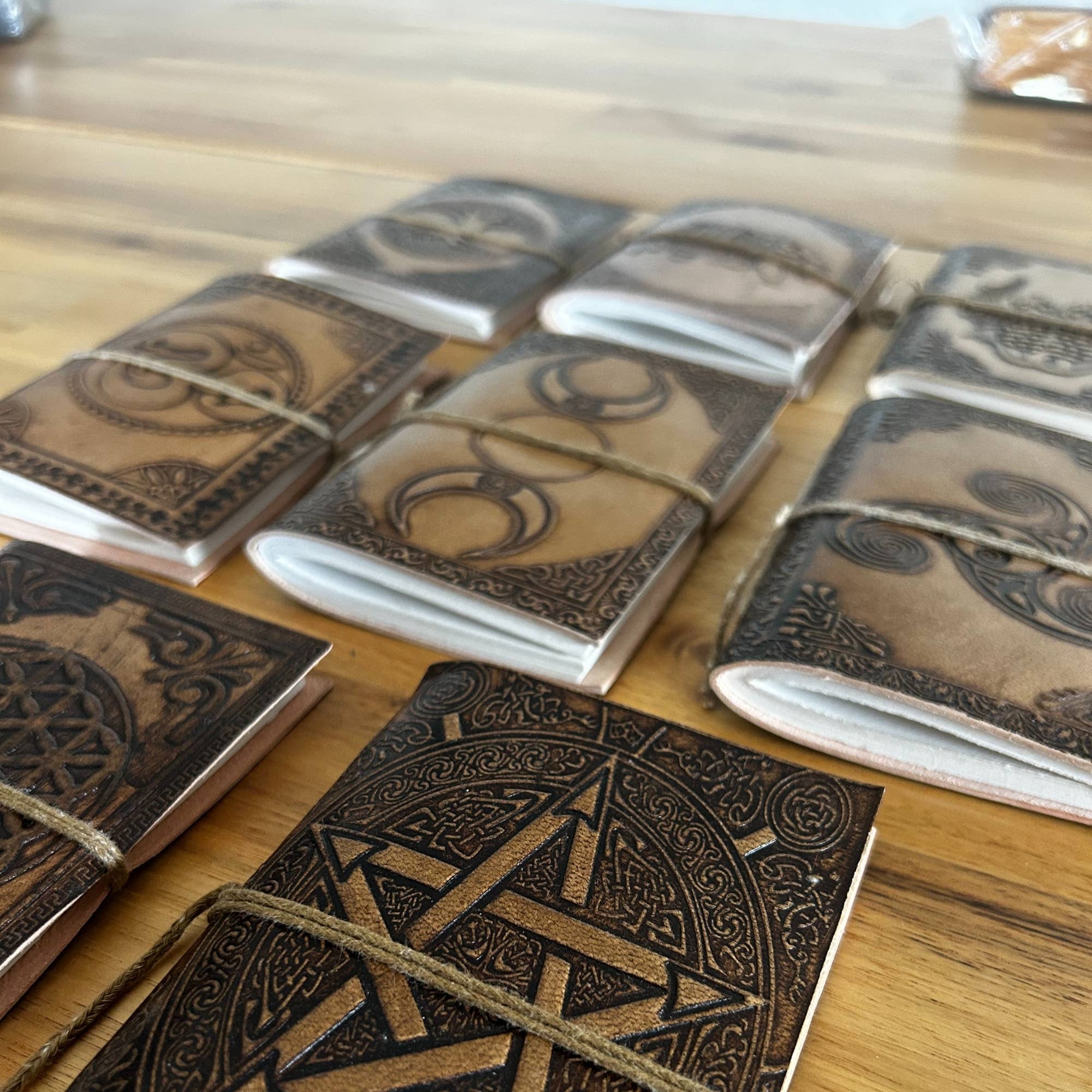 AW Artisan - Wholesale Journal/Diary - 8x Medium Assorted Esoteric Leather Notebooks - Display3