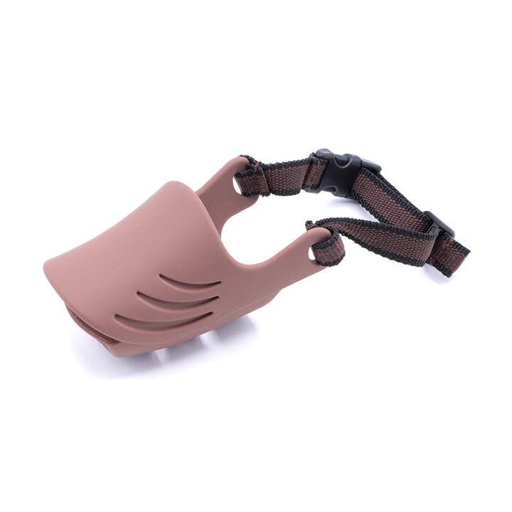 Artero Brown Silicone Muzzle Size M and other Purchase Wholesale mucci eis. Free Returns & Net 60 Terms on Faire trending on Faire.