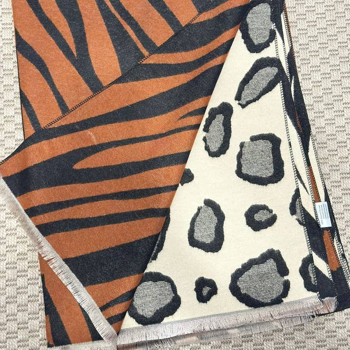 ADORA - Wholesale Scarf - Women's - ANIMAL PRINT SCARF1