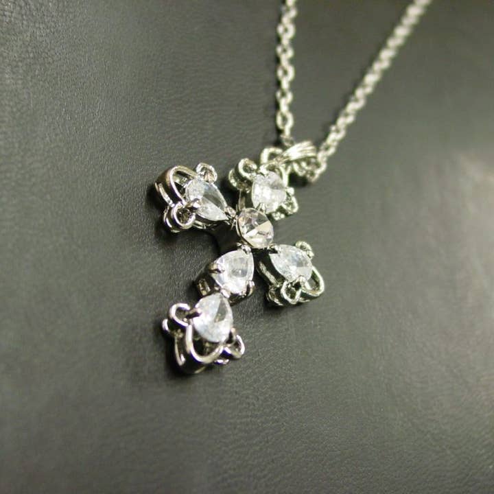 DZ2546 - Collar con forma de cruz para venta al por mayor de Western Fashion