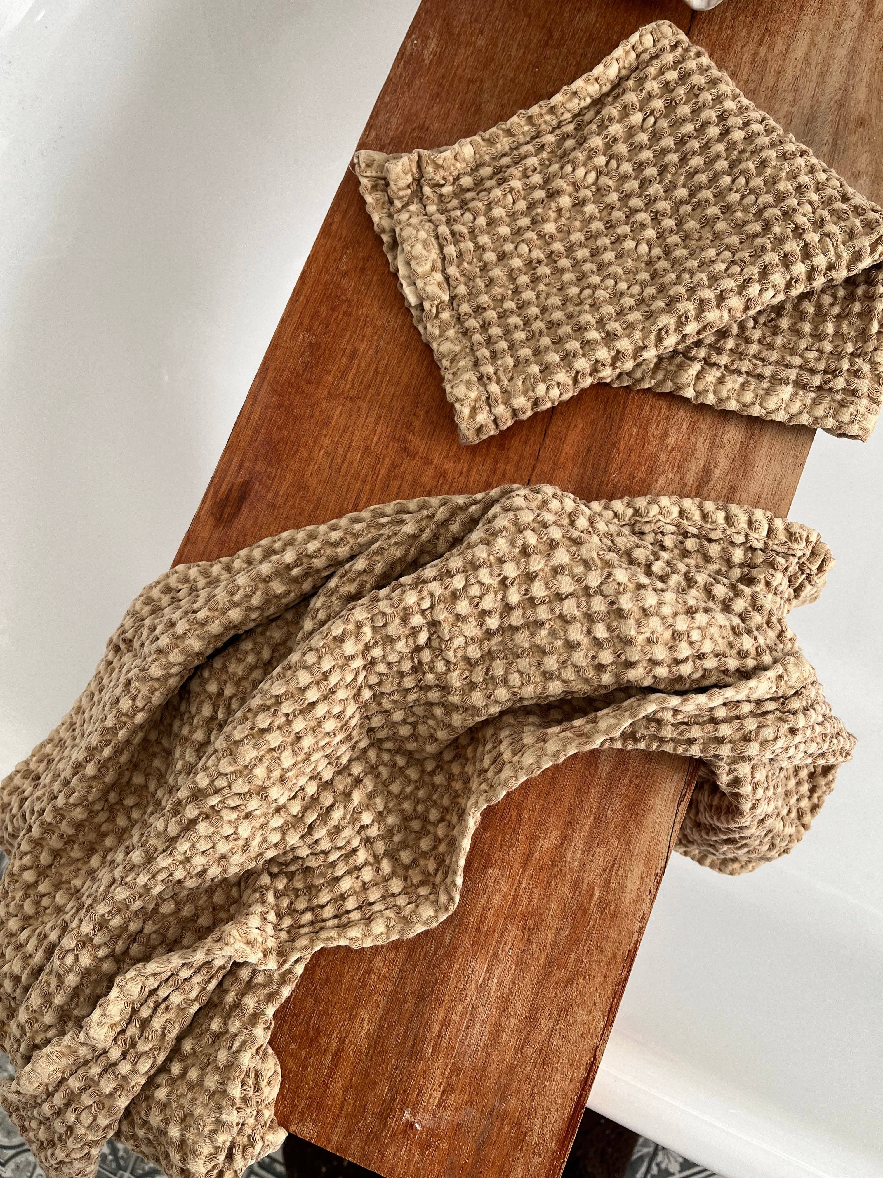 Mama and Tochter - Wholesale Wash cloth - 100% Organic Cotton Rustic Waffle Face Cloth - Light Rust1