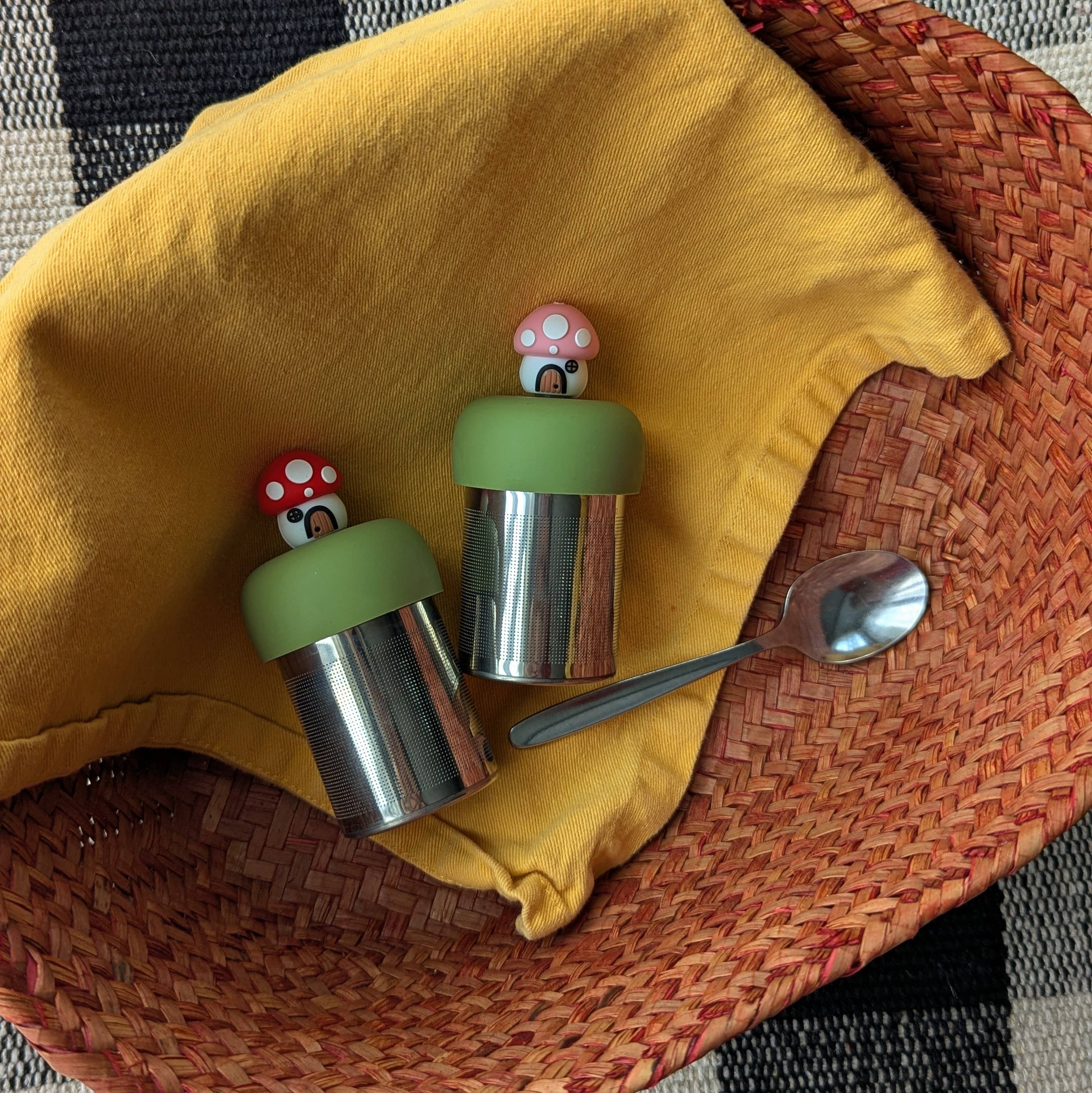 Float2infuse Tea Infuser - Wholesale Tea strainer/infuser - Mushroom Cottage | Floating Tea Steeper | Green Base | Red2