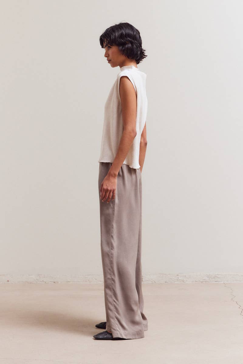 Grade & Gather - Wholesale Blouse - Women's - 42068 - CRINKLED VELVET MOCK NECK TOP15