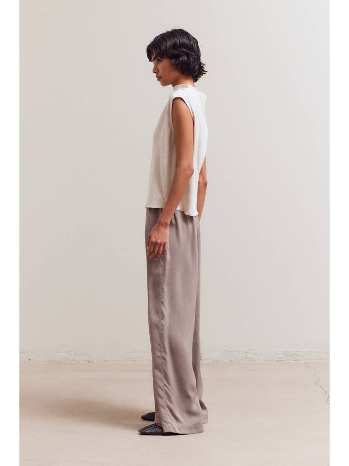 Grade & Gather - Wholesale Blouse - Women's - 42068 - CRINKLED VELVET MOCK NECK TOP15