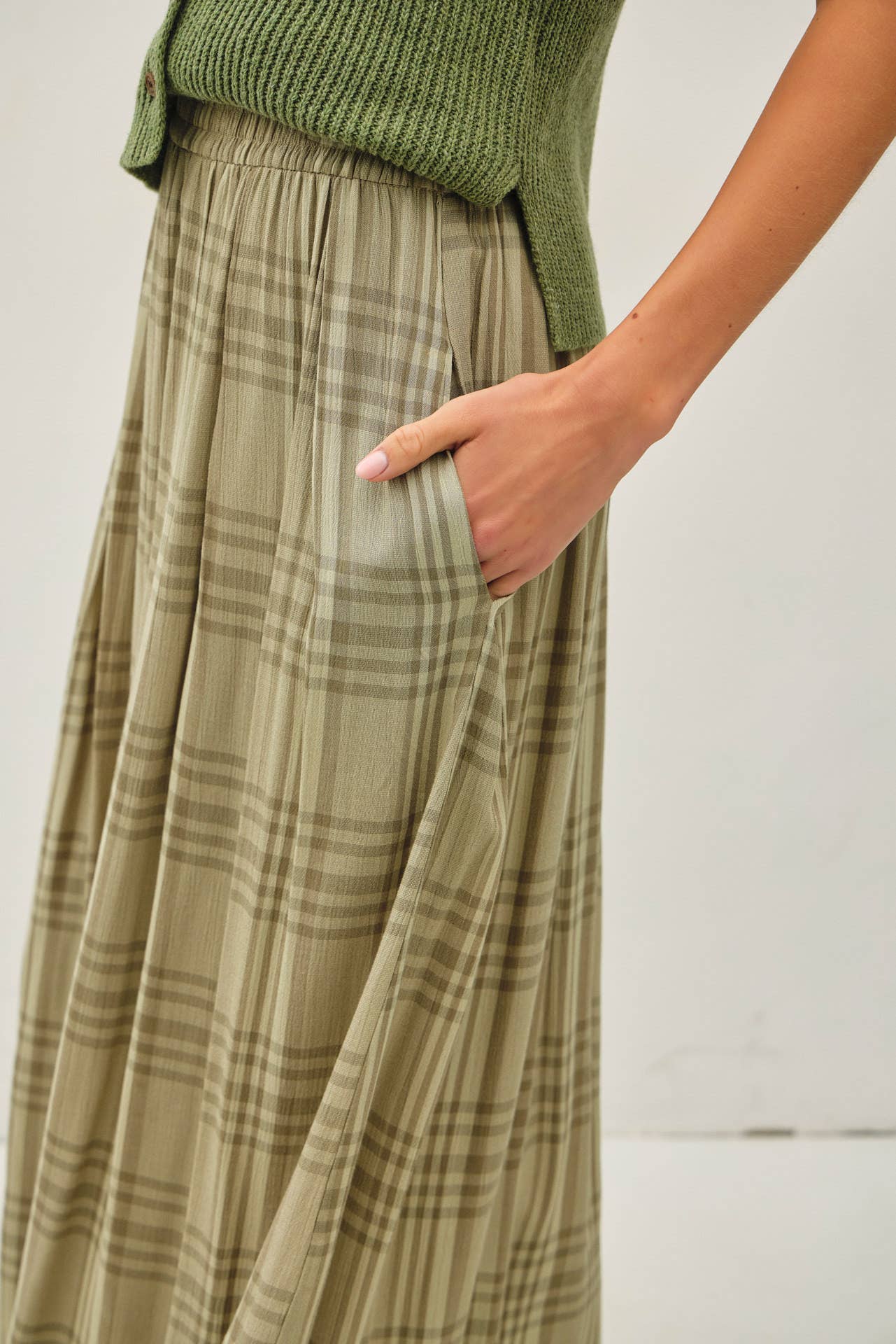 Be Cool - Wholesale Skirt - Women's - PLAID PRINTED PLEATS MIDI SKIRT 3