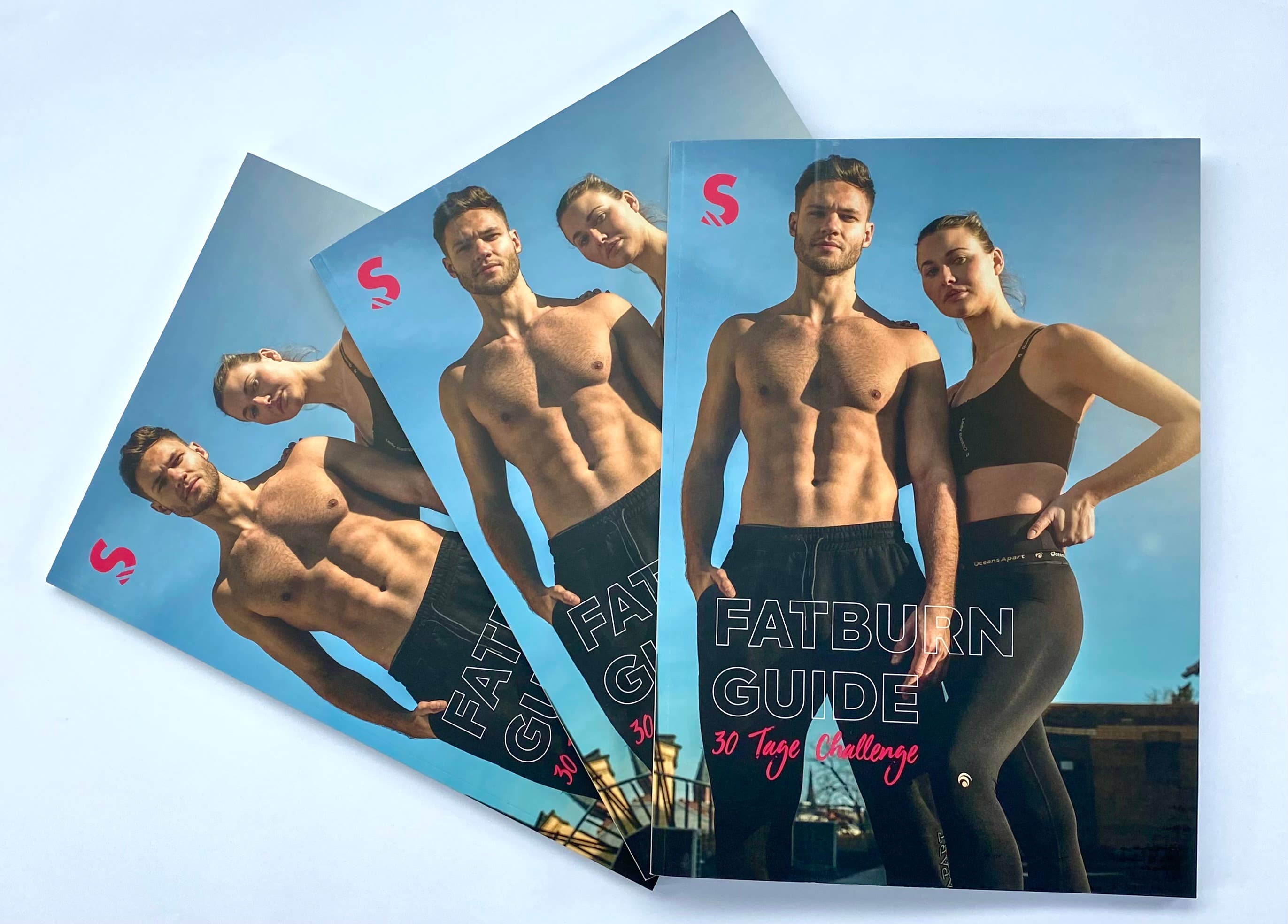 Salzmann Restwaren GmbH – Engroshandel Bog om fitness og motion – Strongrr sportbøger i 2 modeller2