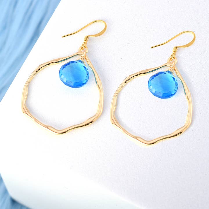 Grandes Boucles d'Oreilles en Quartz Bleu Fusionné pour la vente par Edgy Petal Jewelry