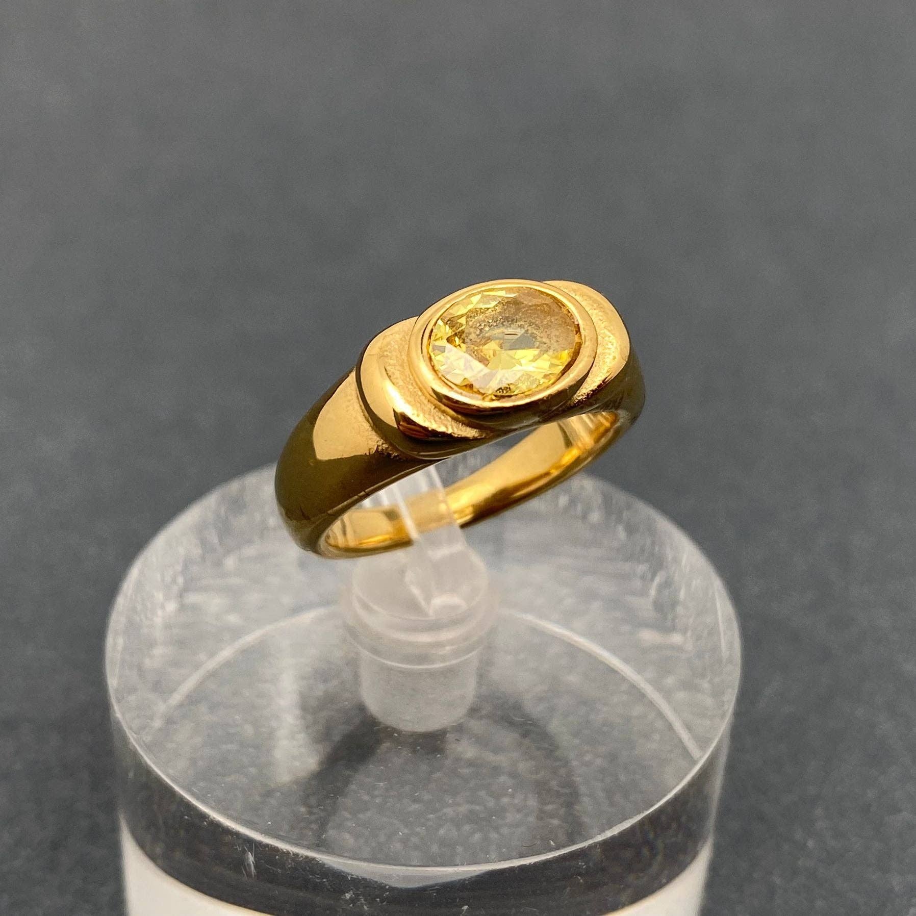 Mio Queena – Engroshandel Solitairering – Indlagt CZ 18K forgyldt rustfrit stålring - FGS4