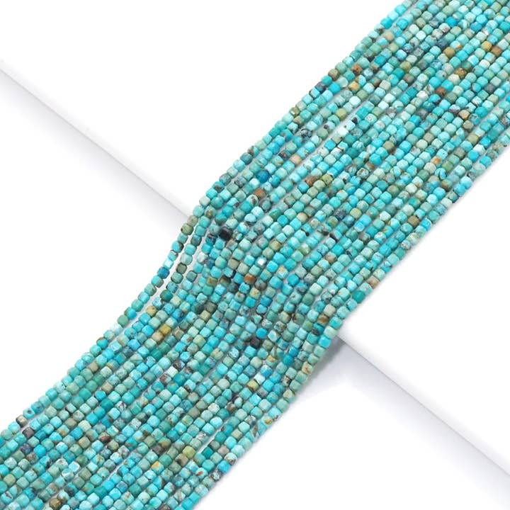 Ægte turkis facetteret terning perler, 2.5mm, Sku #U1533 for engroshandel hos BestBeads&Beyond