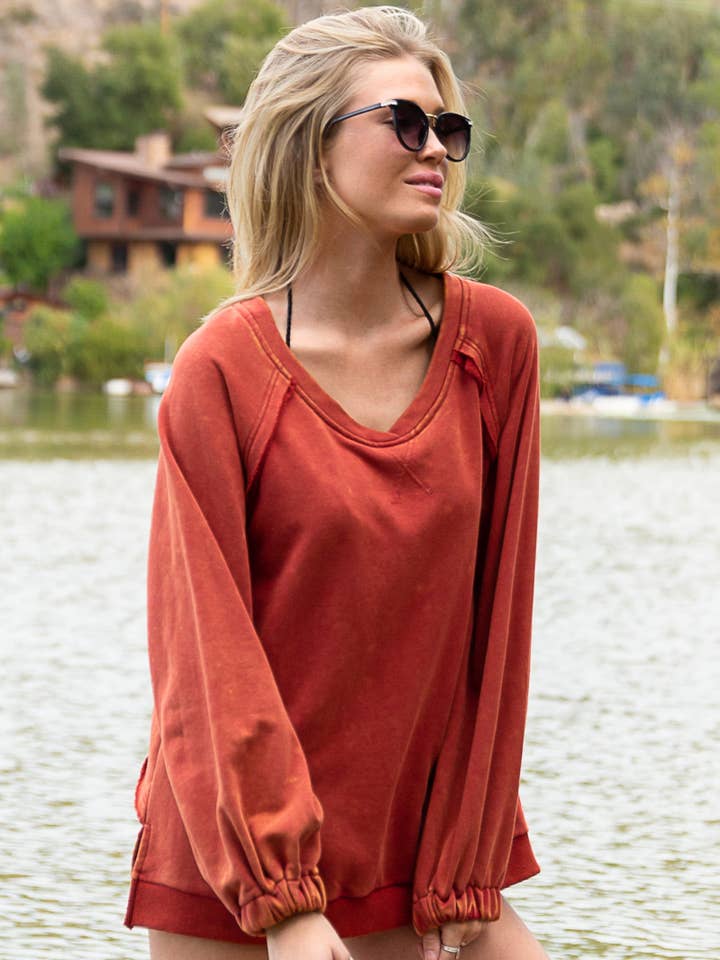 Sweat-shirt à manches ballon avec bretelles croisées dans le dos pour la vente par Pol Clothing