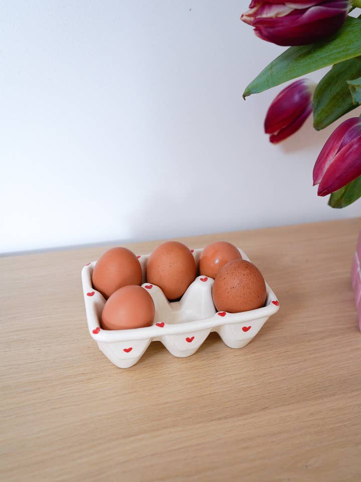 Ceramic Egg Holder – 6 Eggs for wholesale by Sunday's and co