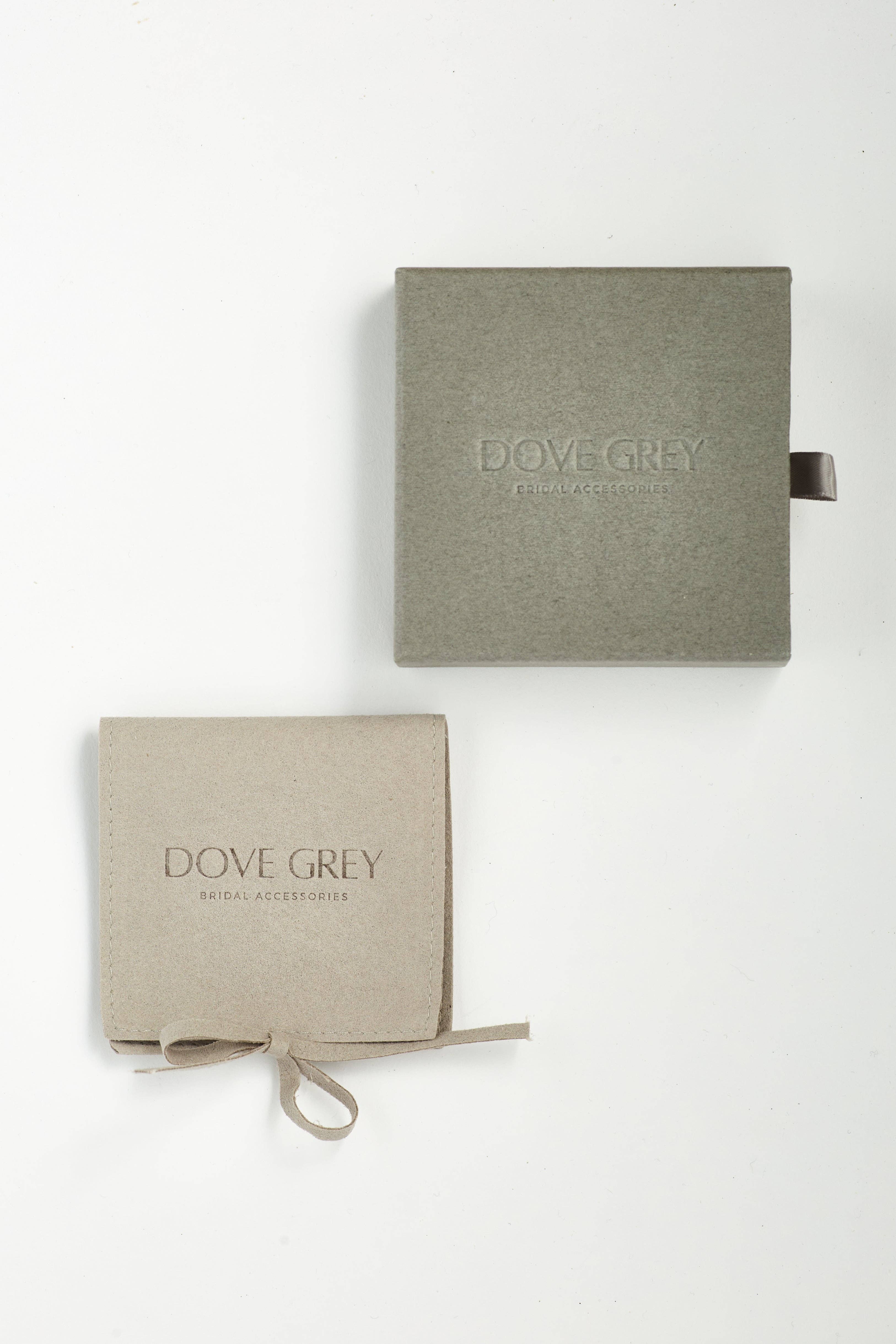 Dove Grey Accessories – wholesale Dangle earrings – Millie Textured Gold Drop Earrings3