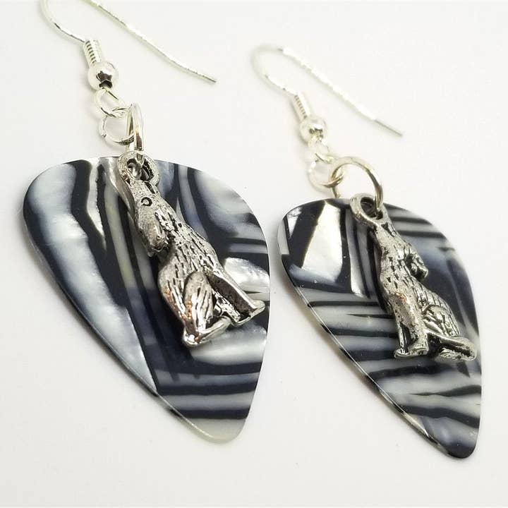 Simply Raevyn - Wholesale Dangle Earrings - Wolf Charm Guitar Pick Earrings12