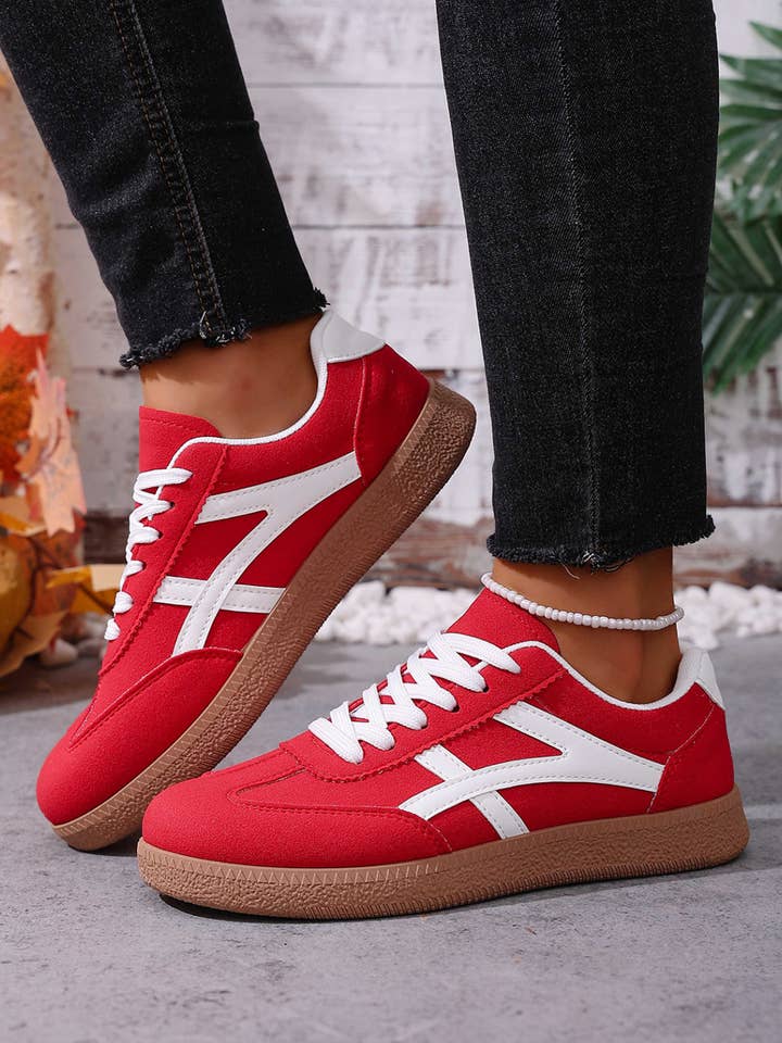 LAS Contrast Patchwork Detail Lace Up Flat Sneakers (37-42) for wholesale by LA Society