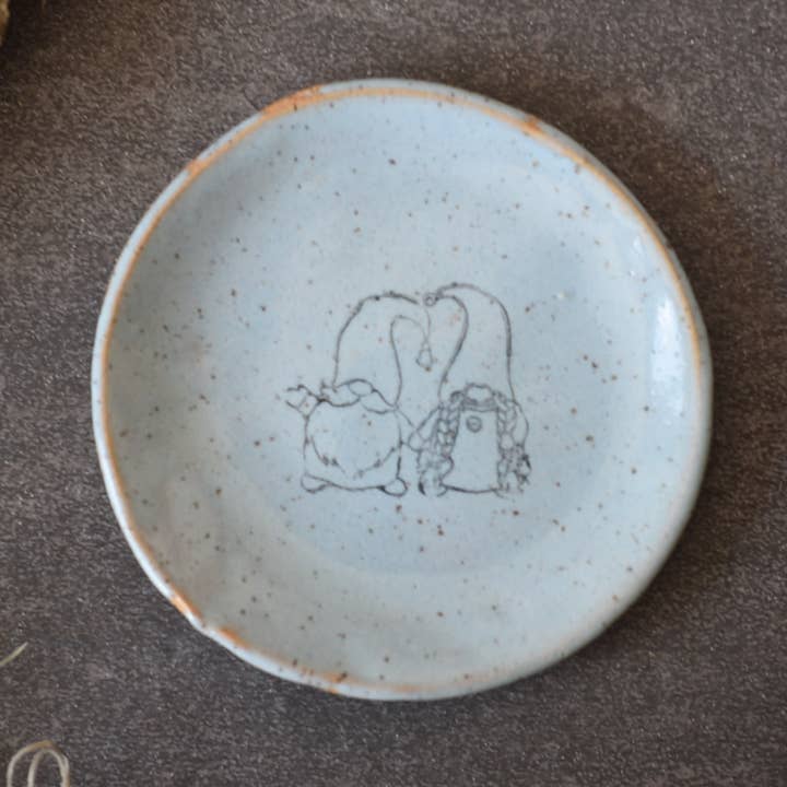 Mini Plate - Gnome Couple for wholesale by Mud & Maker