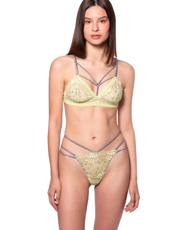 Reggiseno Tulip, prodotto in Italia per la vendita all'ingrosso da parte di Nohea