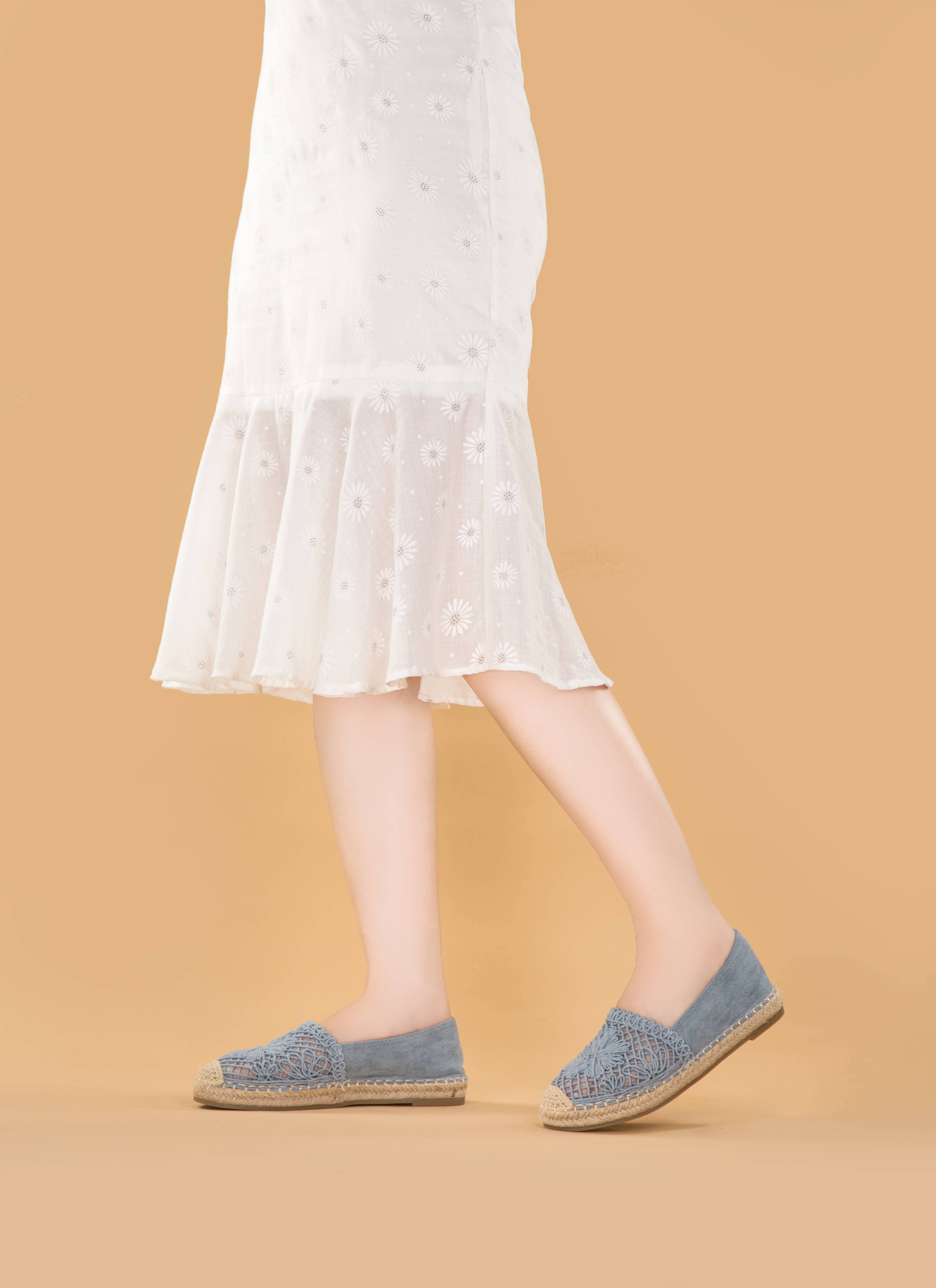 LADY GLORY - Wholesale Flats - Women's - Elegant Flat Espadrilles with Decorative Lace0