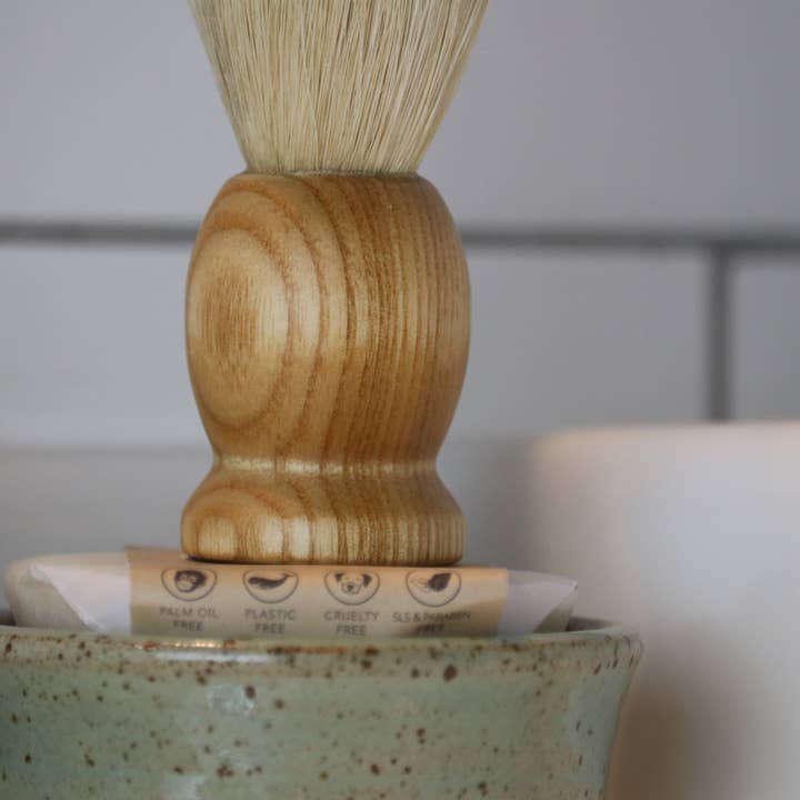 Cosy Cottage Soap – wholesale Shave brush – Men's – Wooden Beech Shaving Brush3