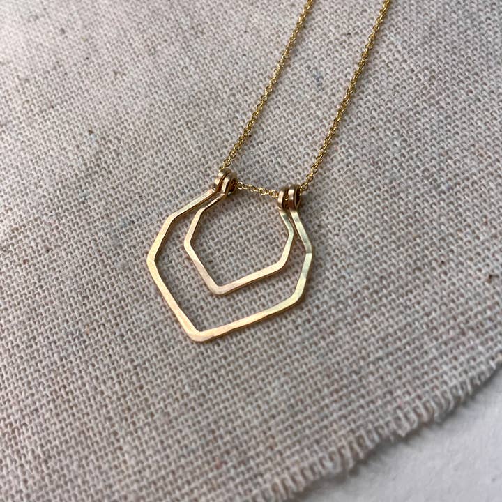 Collier double hexagone pour la vente par Elysium Jewelry