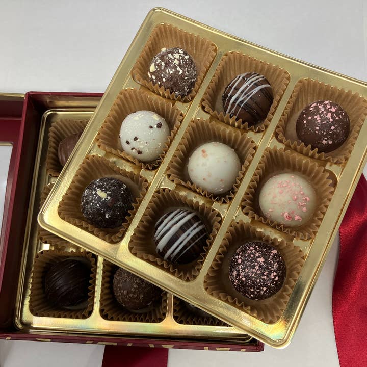 Valentines Day Truffle Box Mini Assorted (Set Of 18) for wholesale by Bear Creek Candy Kitchen