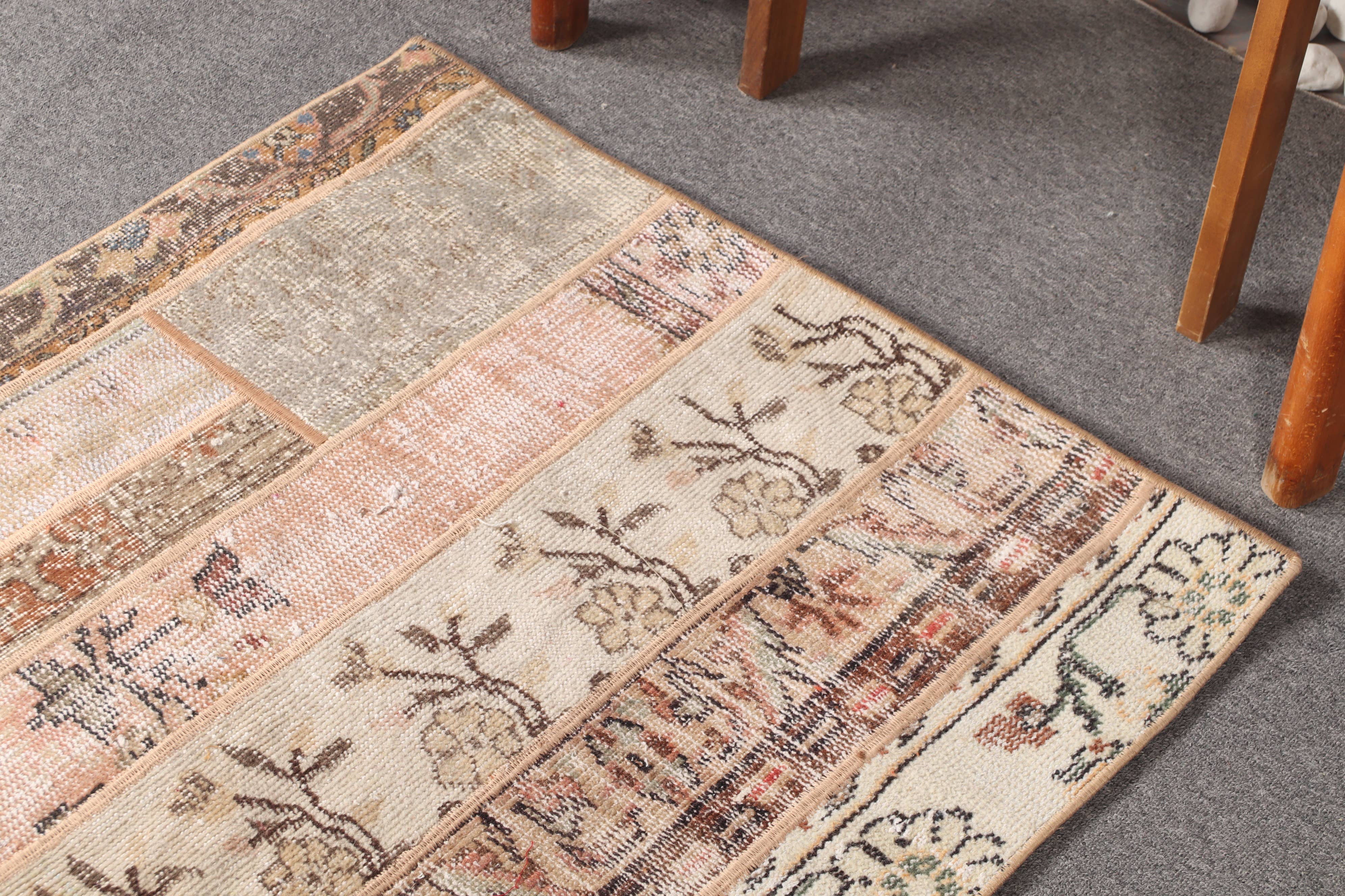 The Loom Wholesale - Wholesale Rug Pad - Turkish Vintage Rug, Small 2.8x8.9 ft (84x272 cm) Rug, Brown Floral Rug6