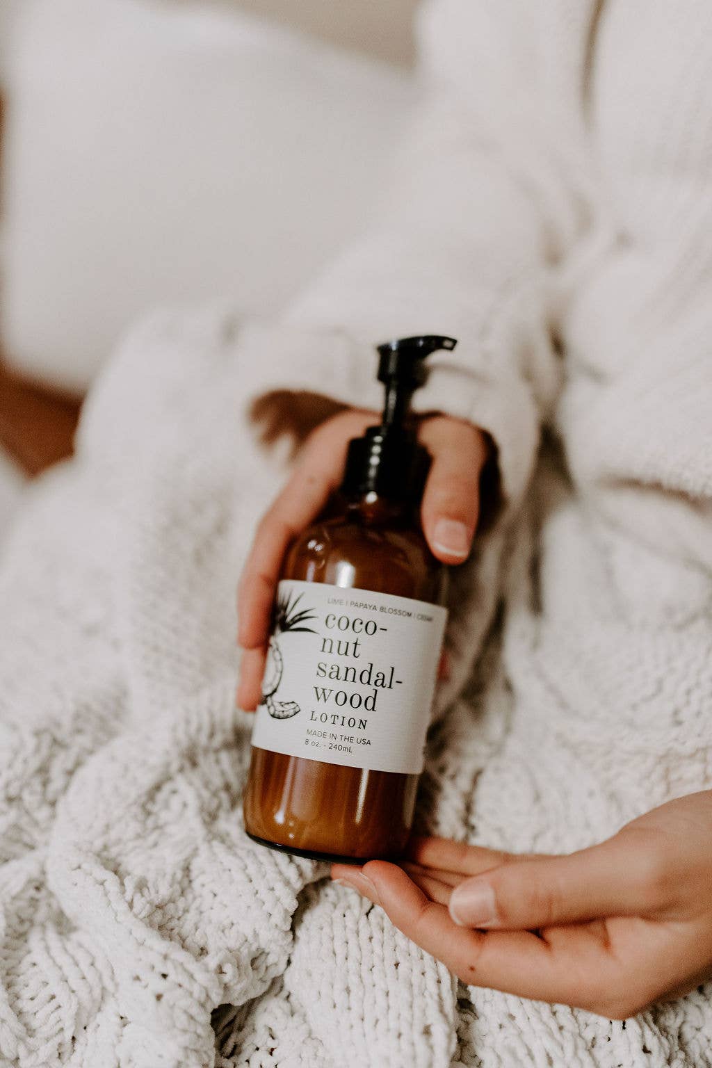 Broken Top Brands - Vente Lotions mains et corps - Lotion pour les mains et le corps à la noix de coco et au bois de santal3