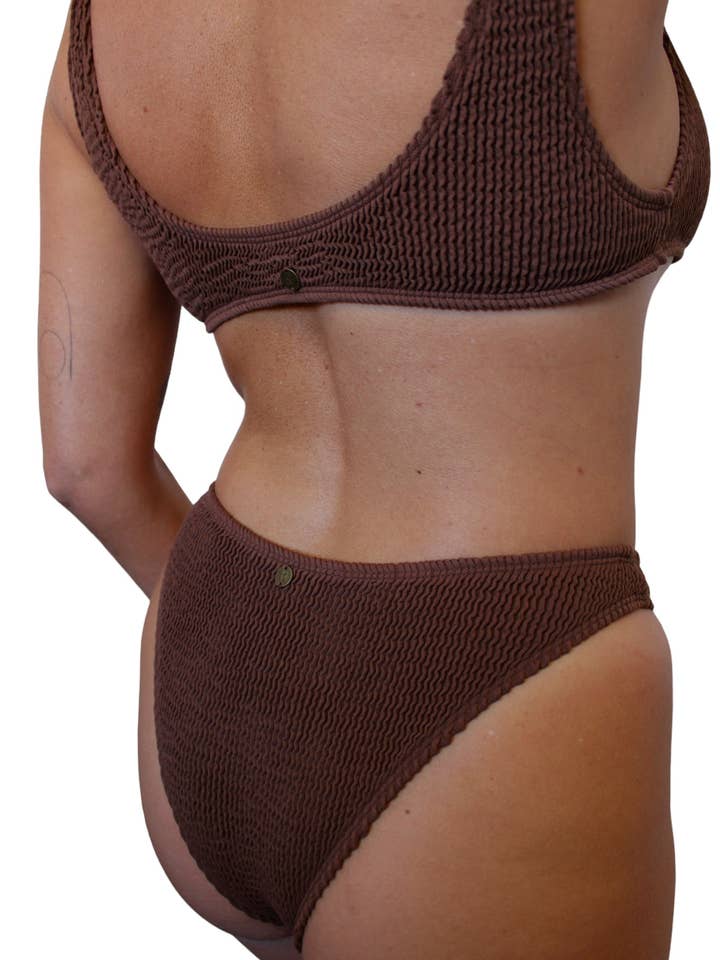 Becca Bottom - Kokosnuss für den Großhandel von Lokal Swim Co.