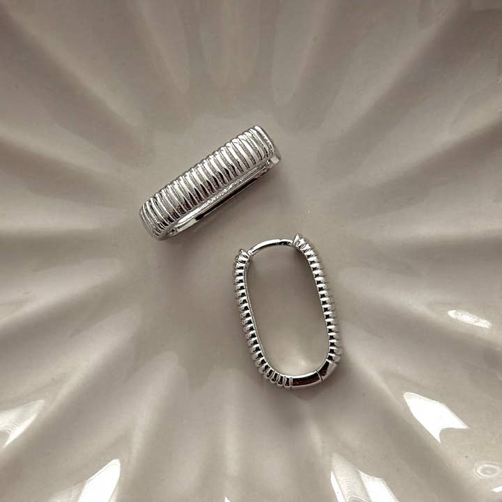 Namaste Jewelry - Wholesale Hoop Earrings - Small Ray Ribbed 2.0 Earrings - Silver