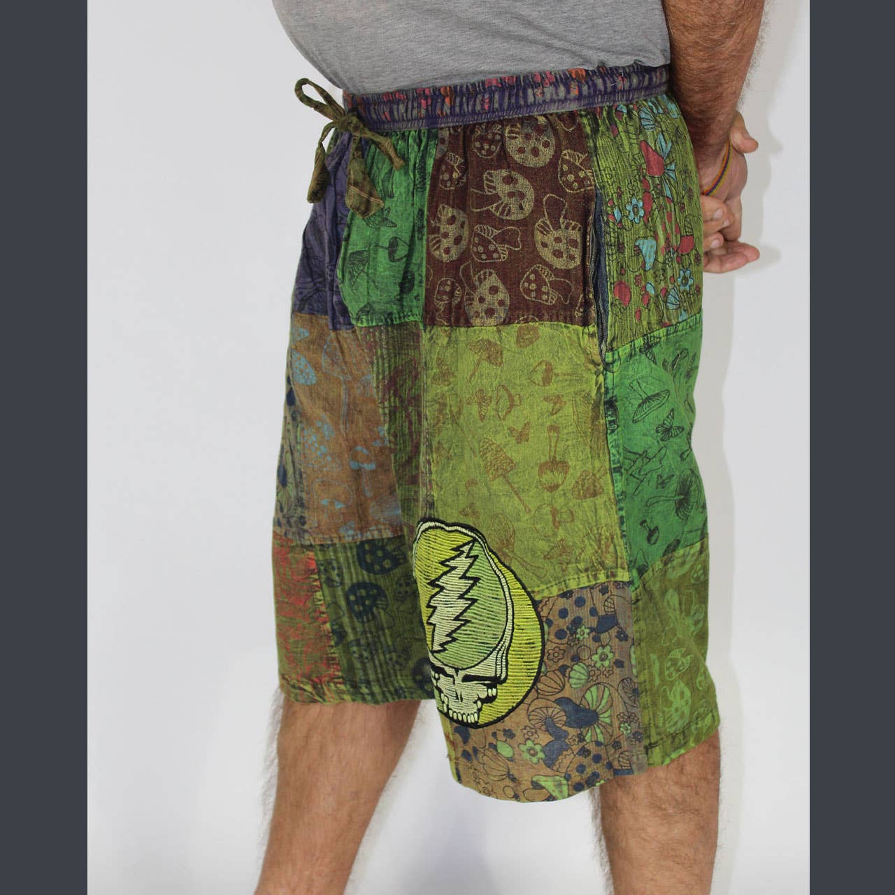 Jayli Clothing – wholesale Shorts – Men's – Shakedown Shroom Shorts1