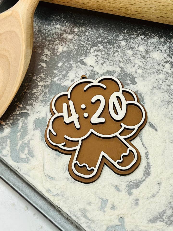 Naughty Gingerbread People (4:20 a tema) per la vendita all'ingrosso da parte di The Wooden Gift Co