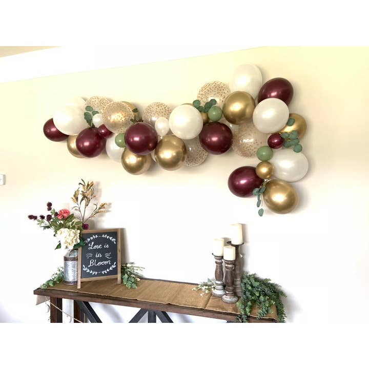 Hullaballoons - Vendita all'ingrosso Bandierine/Ghirlande - Ghirlanda di palloncini bordeaux ed eucalipto | Kit fai da te10