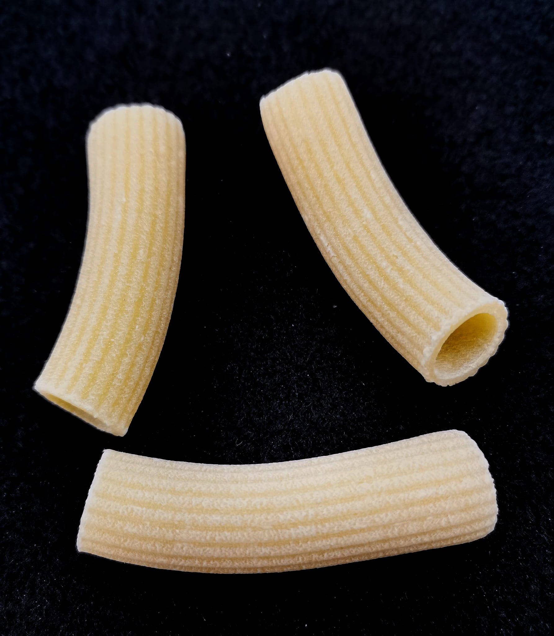 IL POZZO DEL RE firma Antonio Marella - Wholesale Pasta - Rigatoni 500 g3