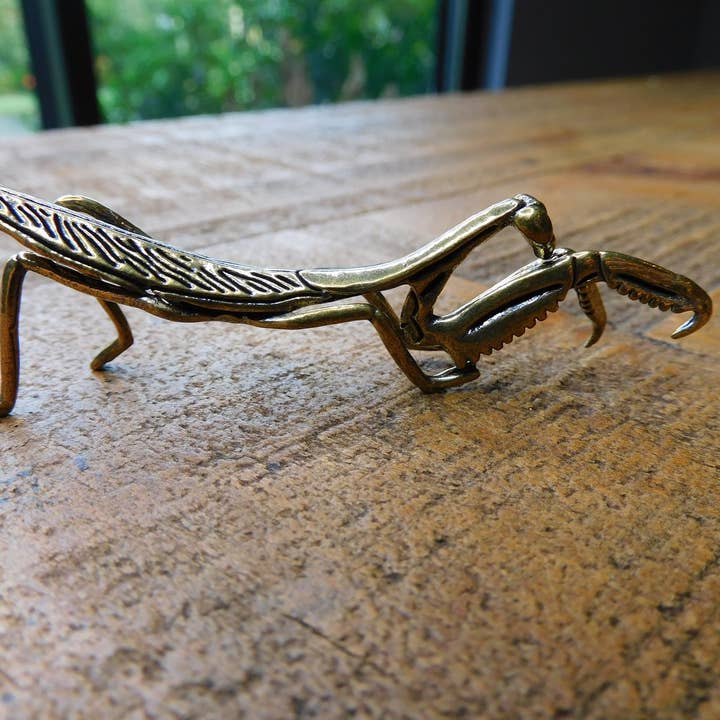 Small Brass Praying Mantis Figurine for wholesale by Superior Stones & Gifts INTL LLP