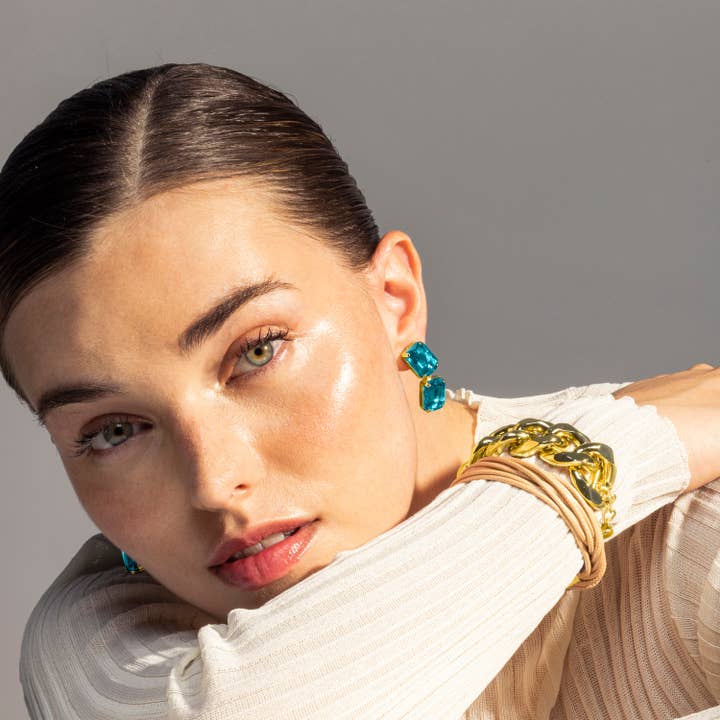 Luxenter - Wholesale Stud/Post Earrings - Pendientes de Cristal Azul acabados en oro amarillo de 18k - Ankek1