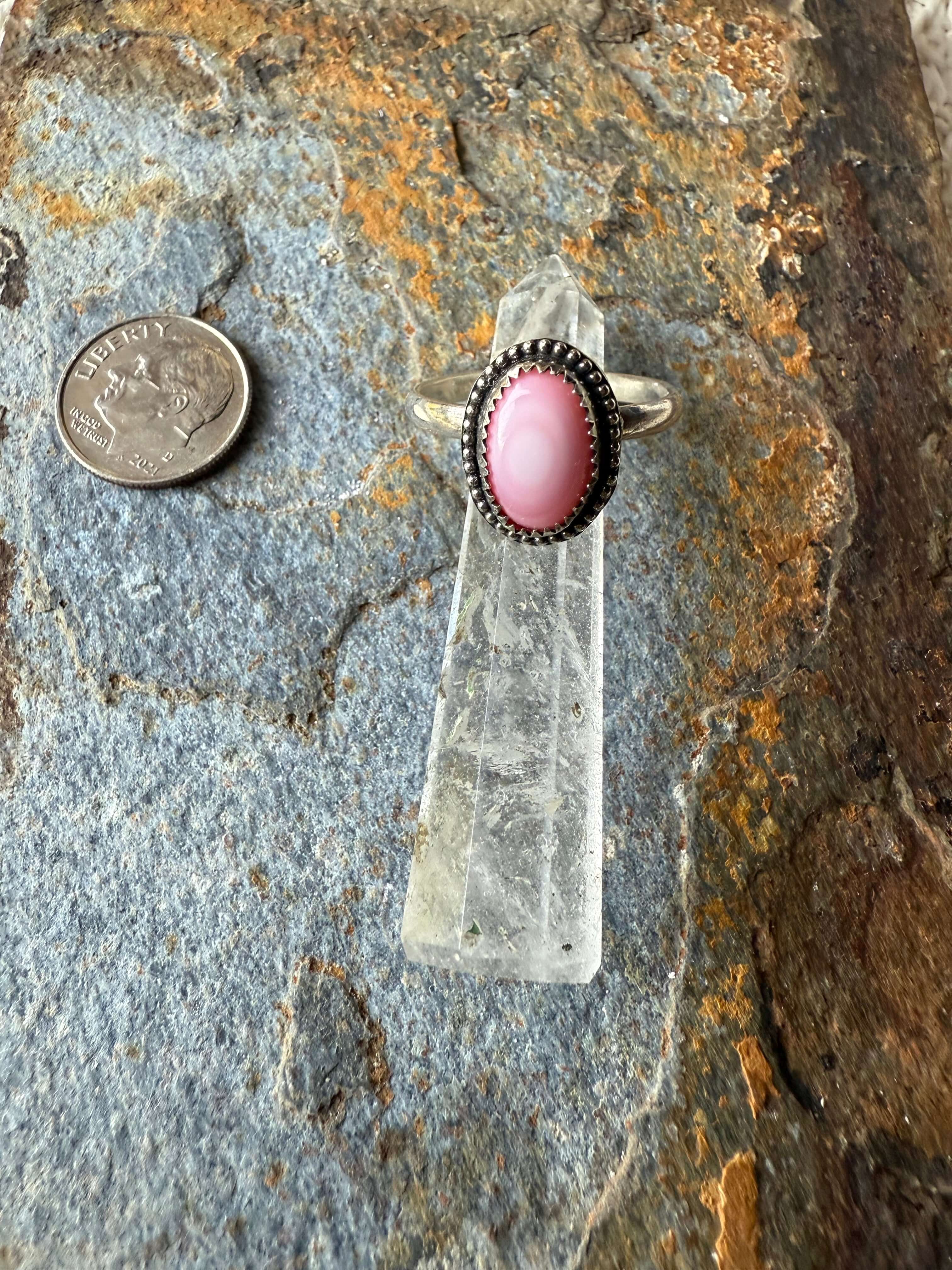 Wild Mountain Soul Designs – Anel de cocktail/declaração por atacado – Anel de Prata Esterlina com Concha Rosa4
