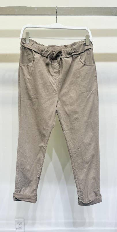 VENTI6 – Großhandel Hose – Damen – SOLIDE KNITTERFALTEN-JOGGER MIT KORDELZUG (50060)33