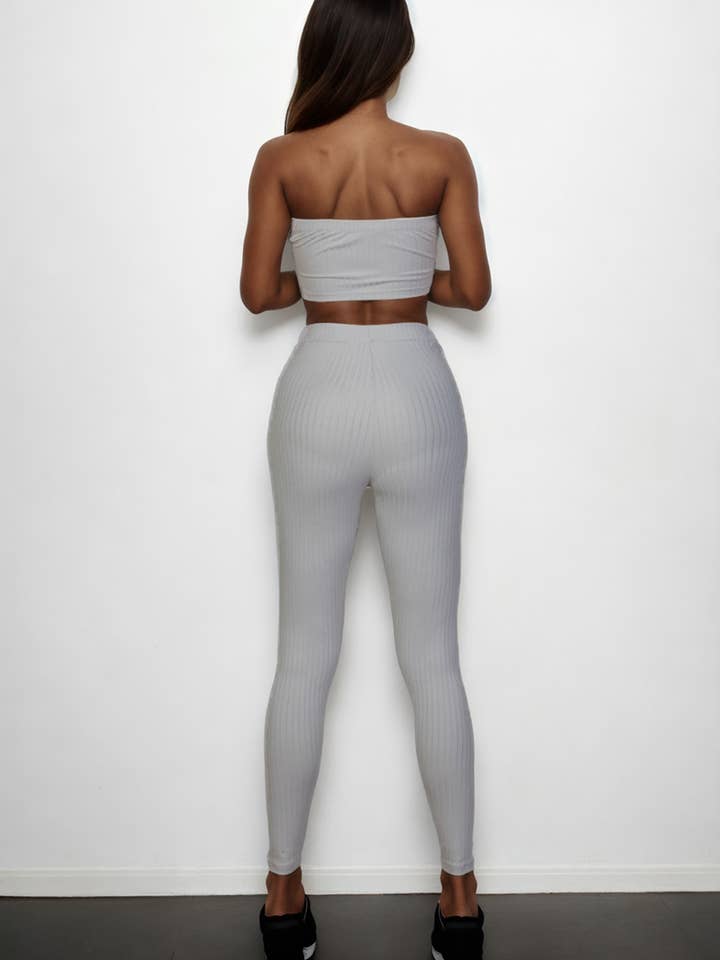 CAPELLA APPAREL – Engroshandel Top- og buksesæt (IKKE Loungewear) - Dame – Ribbet rørtop og leggingssæt17