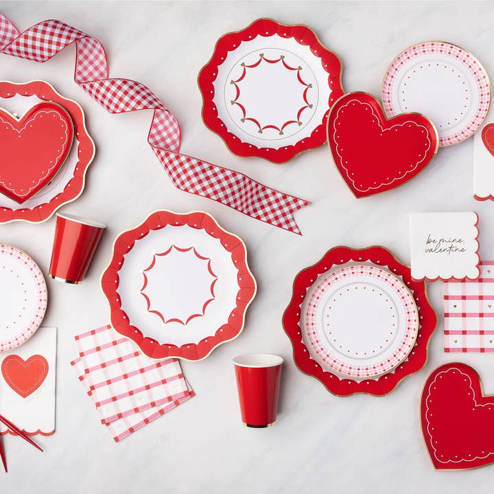 Bonjour Fête - Wholesale Disposable Plate - VALENTINE HEART PLATES2
