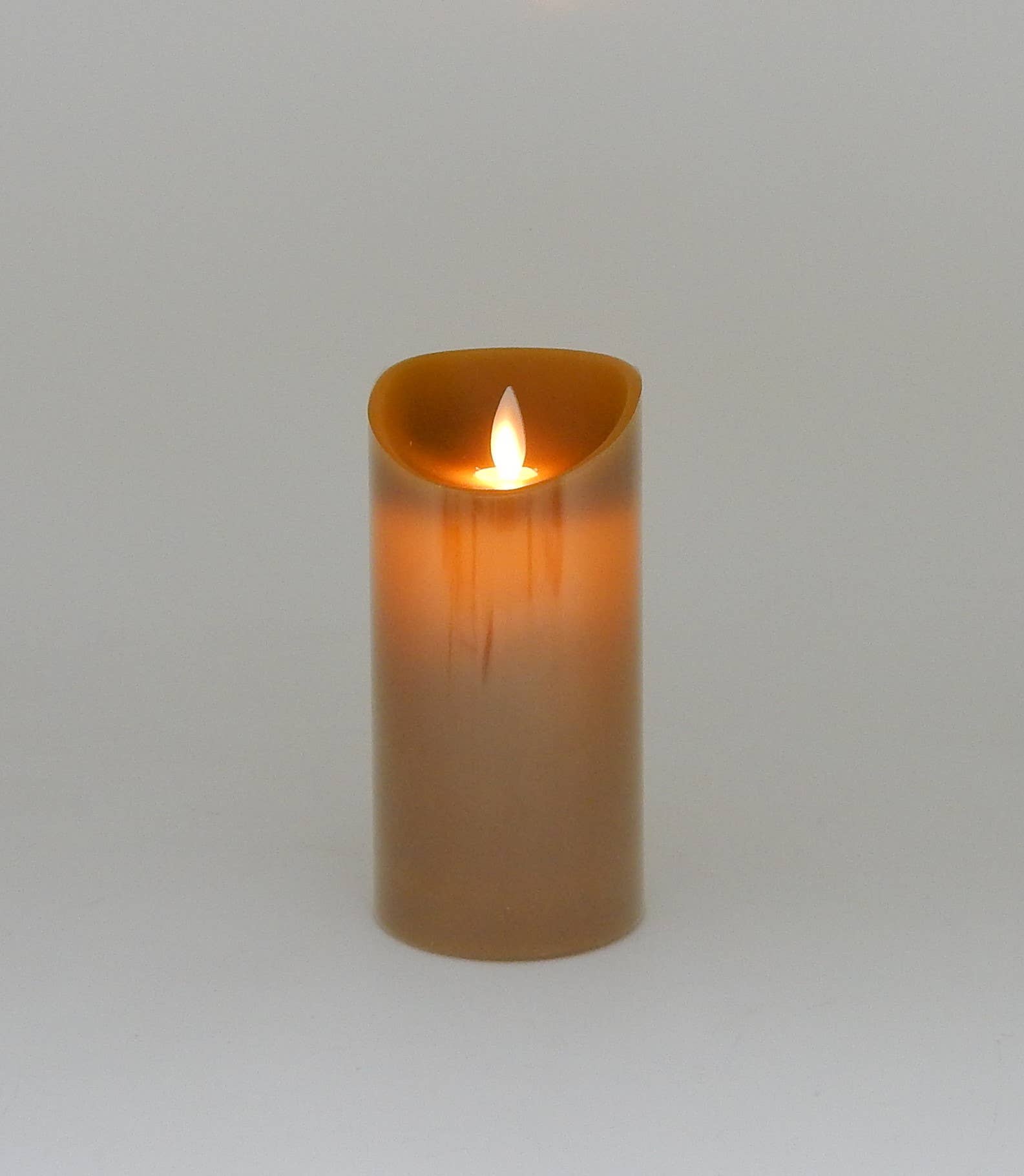 Green Pastures Wholesale – wholesale Flamlöst ljus – Green Pastures Wholesale LED-ljus i äkta vax med flamfria fladdrande ljus – pelarformade13