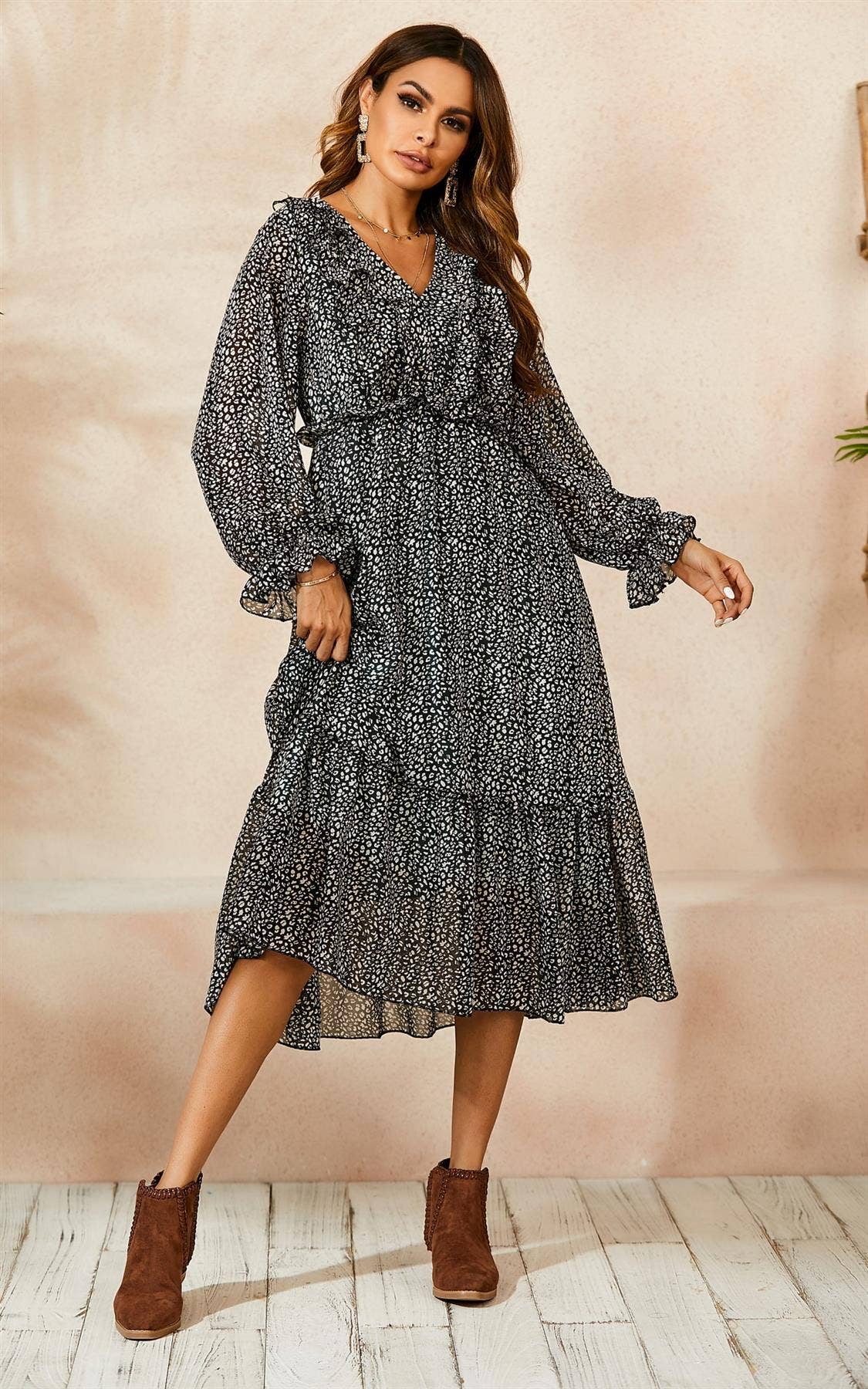 FS Collection - Venta al por mayor Vestido - Mujer - Minivestido de gasa con volantes y estampado de leopardo blanco y negro5